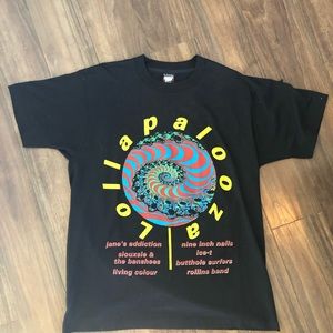 Rare vintage 1991 Lollapalooza shirt